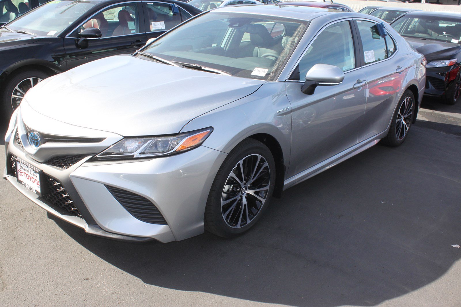 New 2019 Toyota Camry Hybrid SE 4dr Car in San Jose C190592  Stevens Creek Toyota